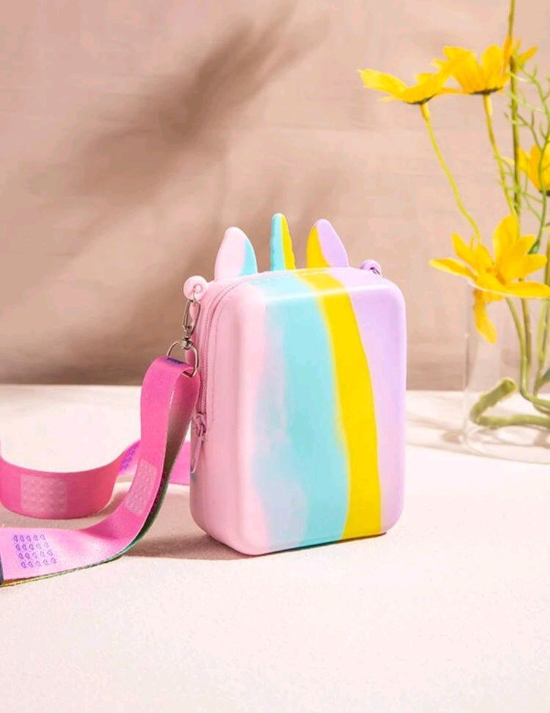Unicorn handbag pop it ( green and dark pink)